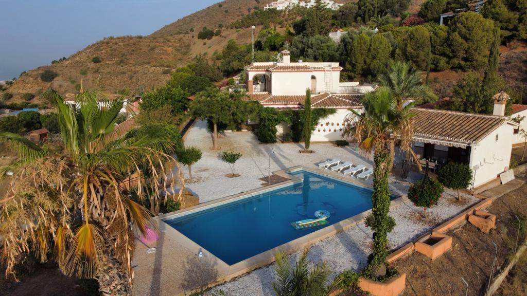 מאלגה Villa Cantares מראה חיצוני תמונה